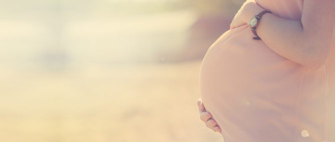 Imagen: Genetische Verbindung der Leihmutter mit Kind
