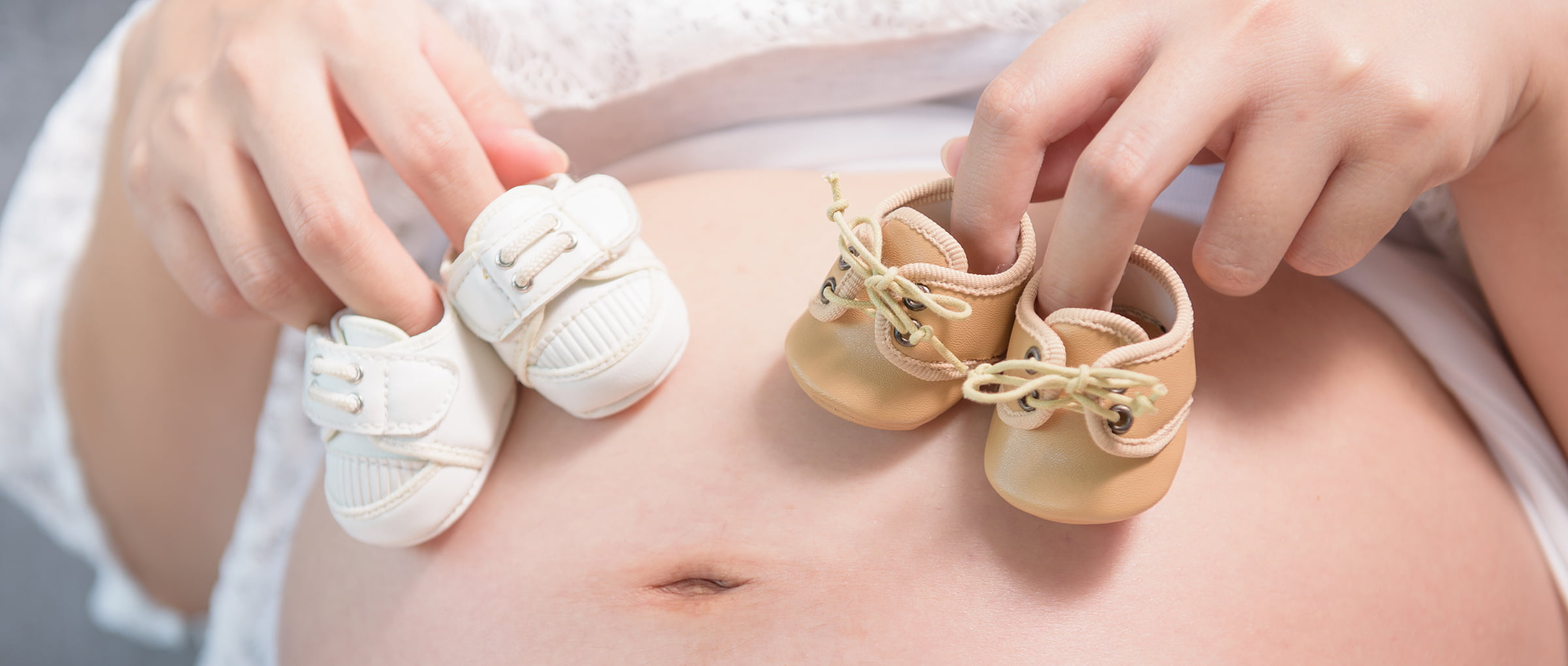 Une mère porteuse met au monde deux bébés génétiquement différents